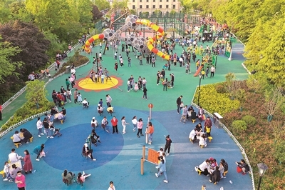 打好假日經(jīng)濟(jì)&ldquo;收官戰(zhàn)&rdquo;!全域聯(lián)動,徐州唱響城鄉(xiāng)消費升級&ldquo;四季歌&rdquo;