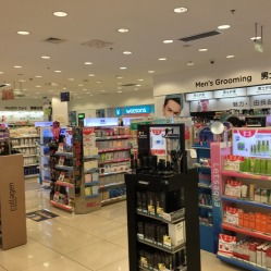 屈臣氏入駐金鷹置業(yè)廣場精品區(qū)，打造都市生活新地標(biāo)